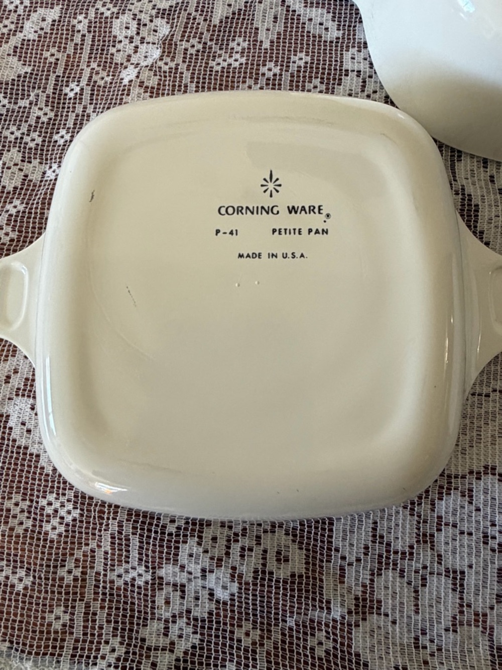 3 Corningware baking dishes. - Picture 9 of 11